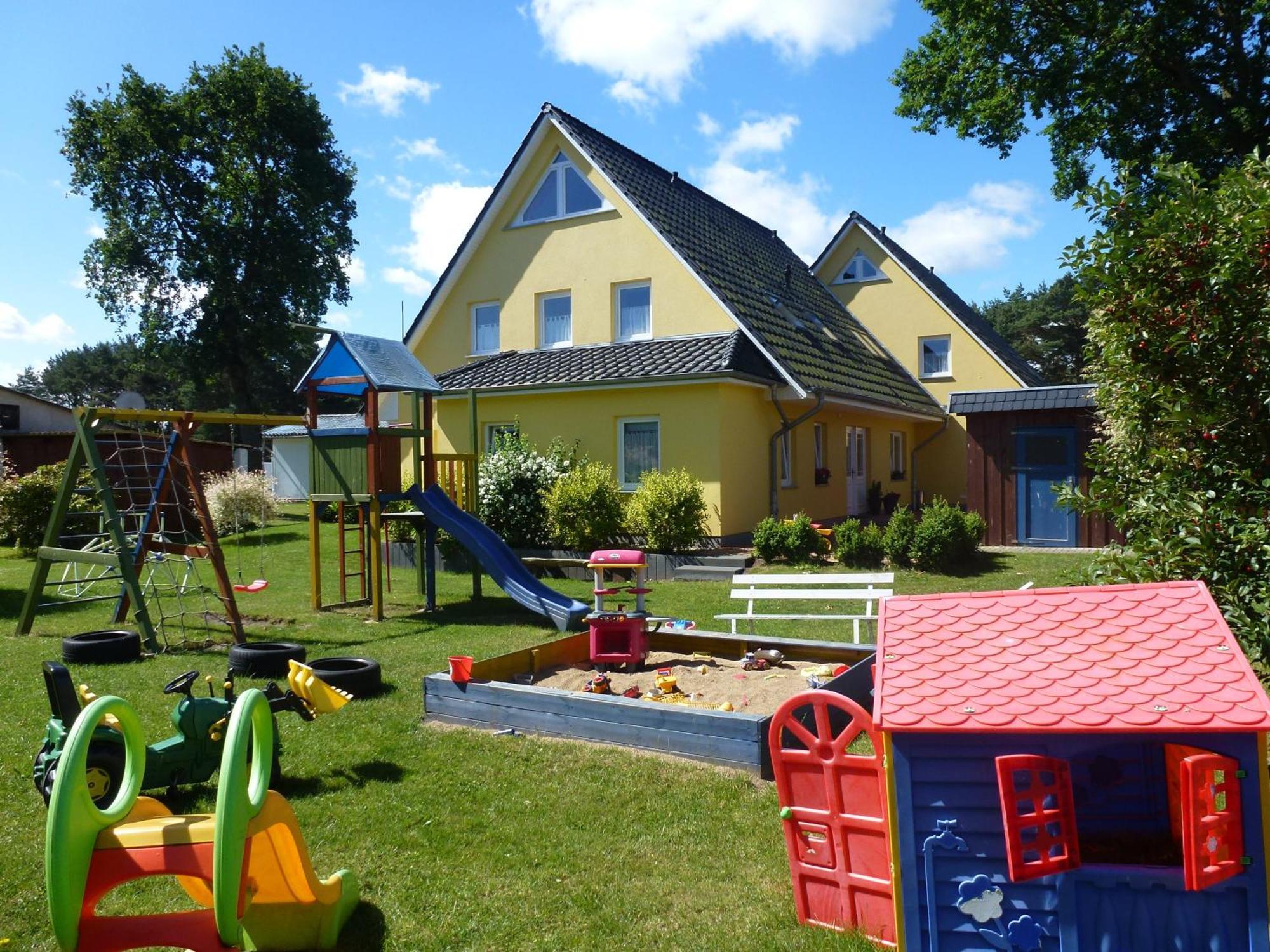 Family Apartments Tom Karlshagen Exterior foto
